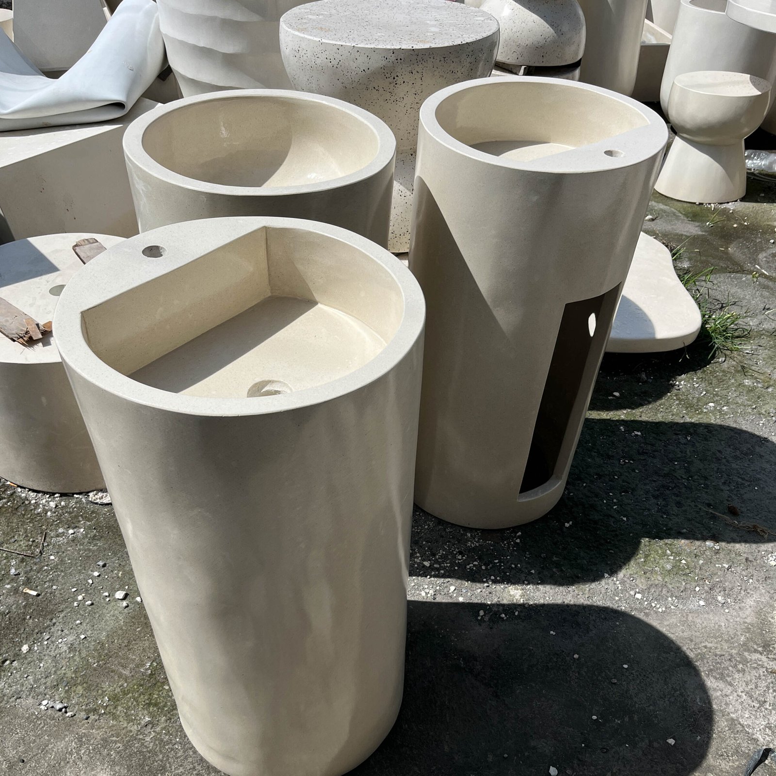 Freestanding Terrazzo Pedestal Sink - Image 2